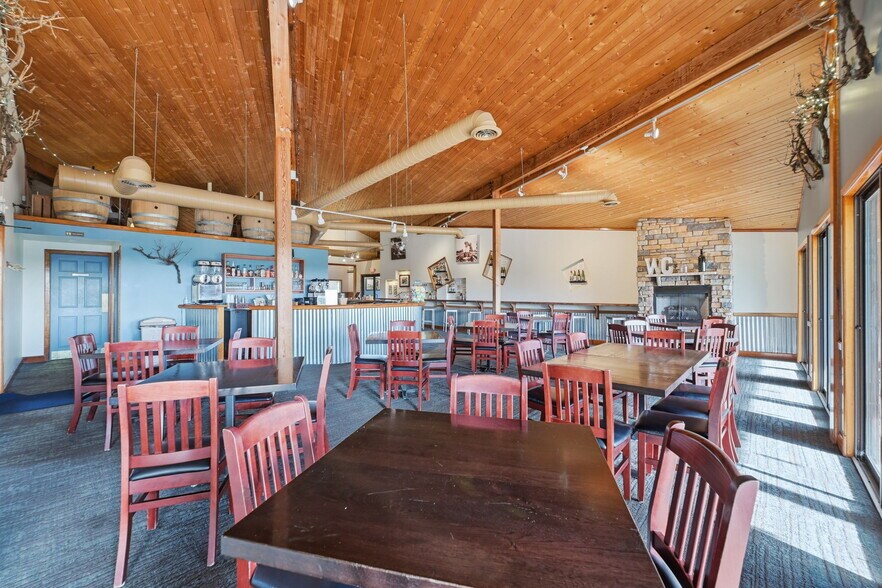 More Photos Of 2637 S Cleveland Massillon Rd, Barberton Winery Vineyard For Sale