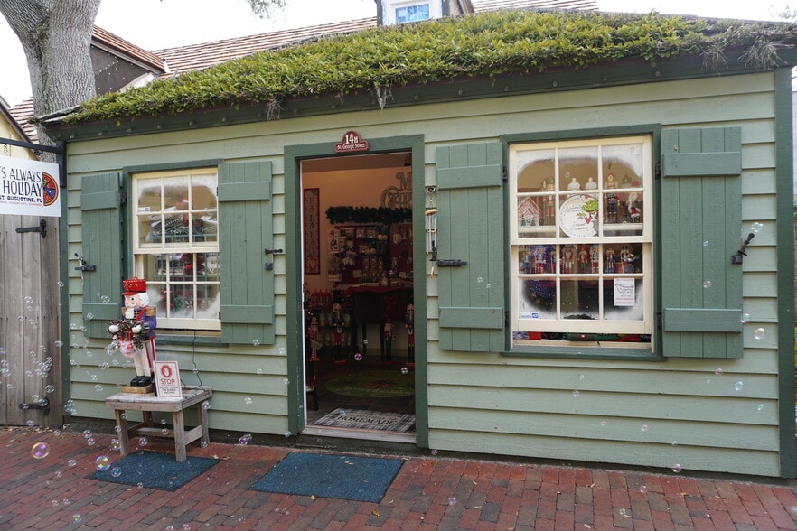 More Photos Of 14 St George St, Saint Augustine Storefront For Lease