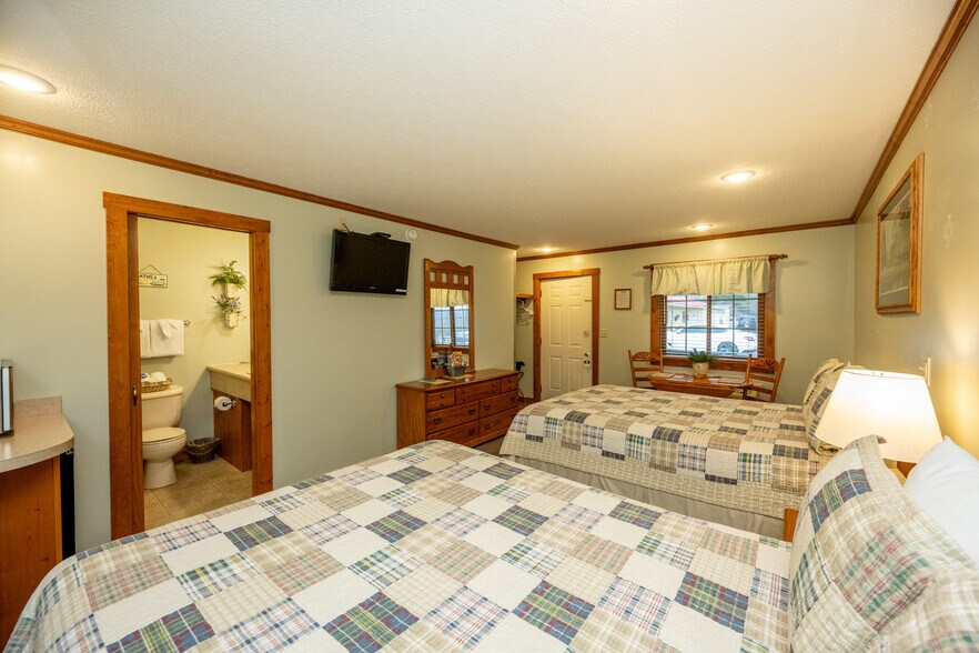 More Photos Of 17848 Garrett Hwy, Oakland Apartments For Sale