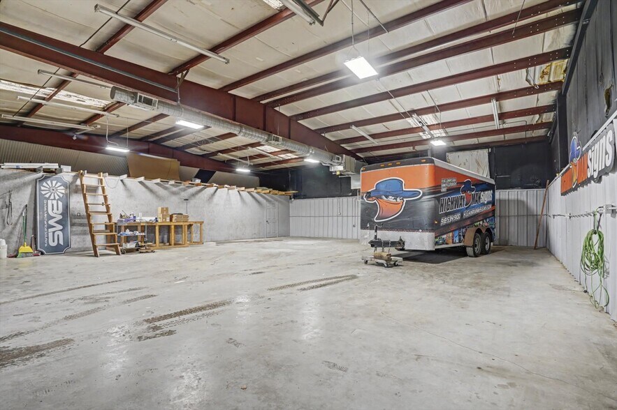 More Photos Of 603 W Rogers Blvd, Skiatook Freestanding For Sale