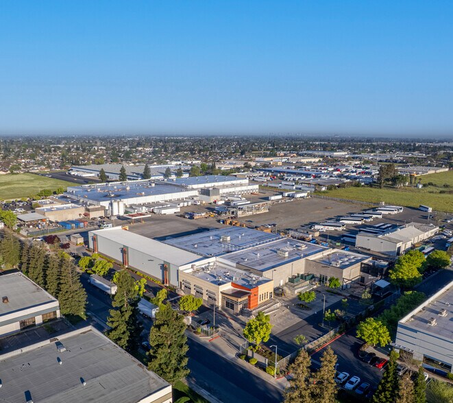 More Photos Of 8425 Carbide Ct, Sacramento Food Processing For Lease