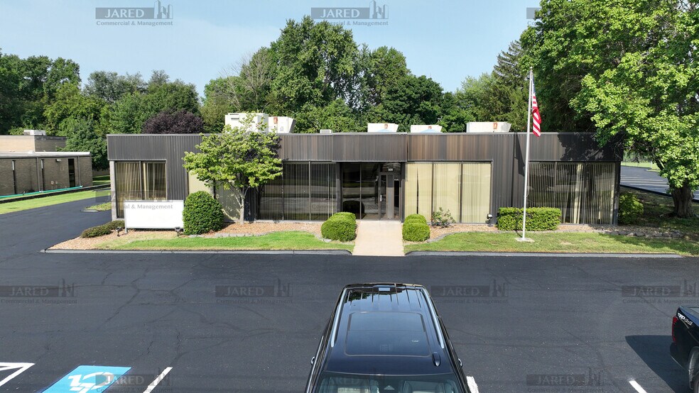 More Photos Of 509 S Union Ave, Springfield Light Distribution For Sale
