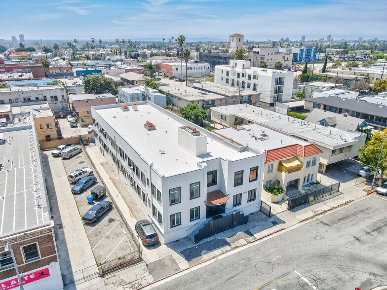 More Photos Of 5510 Lexington Ave, Los Angeles Apartments For Sale