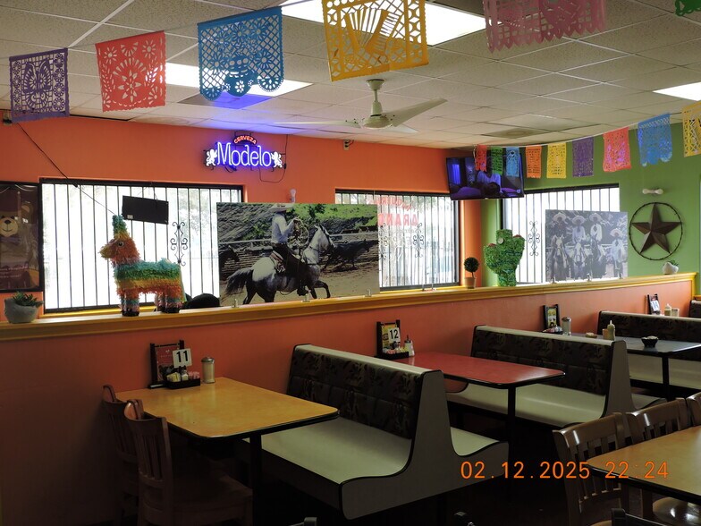 More Photos Of 5560 Gulfton Dr, Houston General Retail For Sale