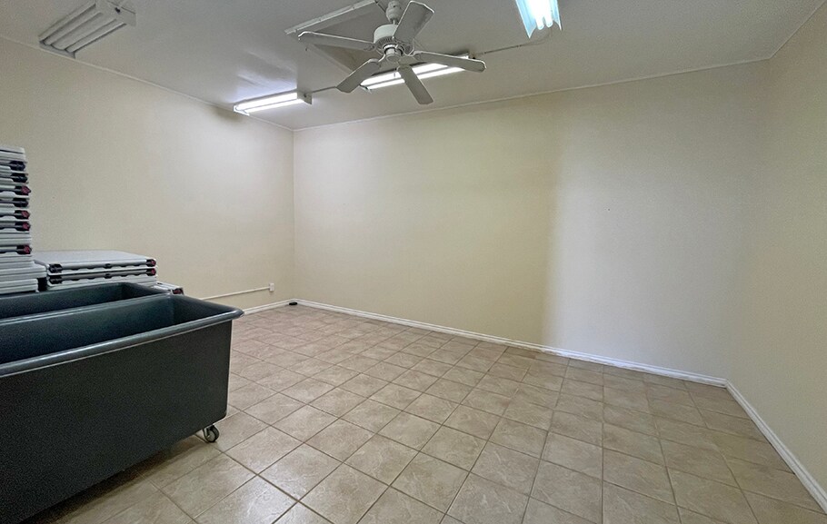 More Photos Of 545 Telfer St S, Winnipeg Storefront Retail Office For Sale