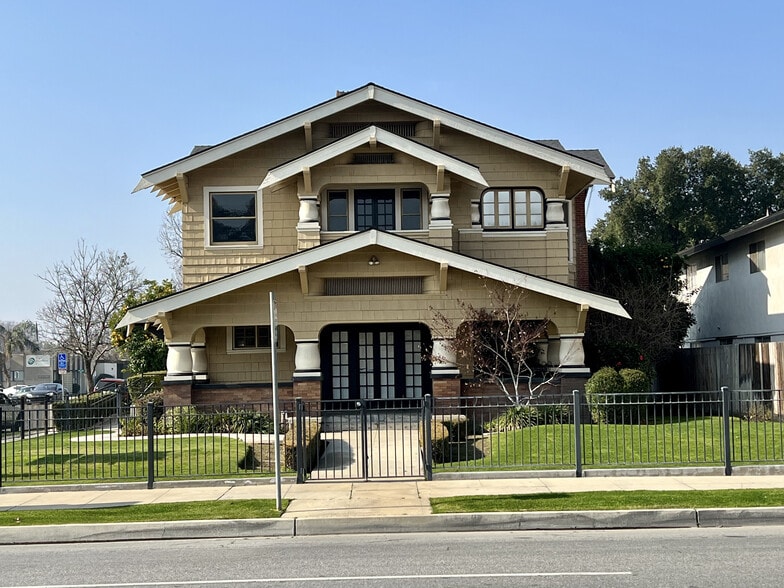 More Photos Of 1701 F St, Bakersfield Loft Creative Space For Lease