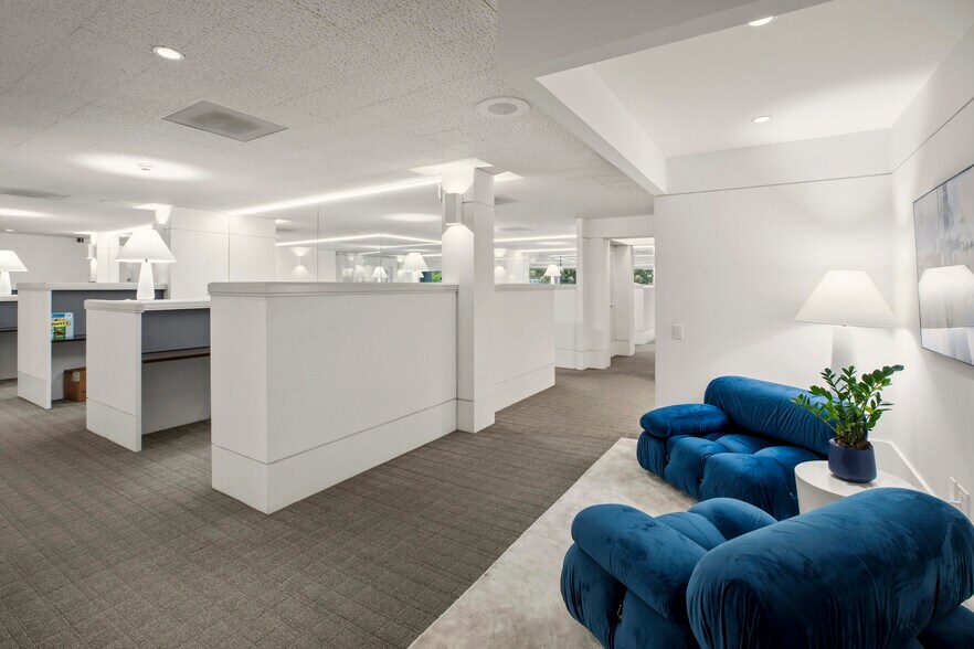 More Photos Of 1900 Mountain Blvd, Oakland Office For Sale