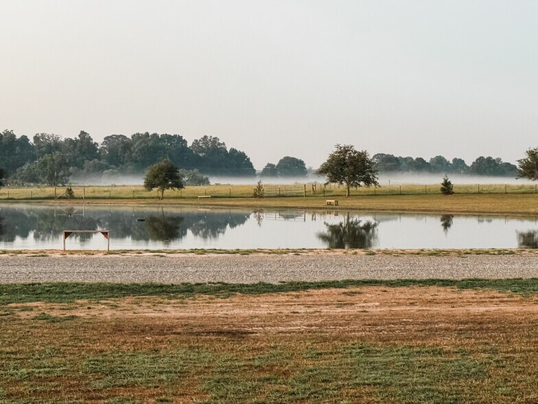 More Photos Of 76 Sunset Ln, Oak Ridge Lodge Meeting Hall For Lease