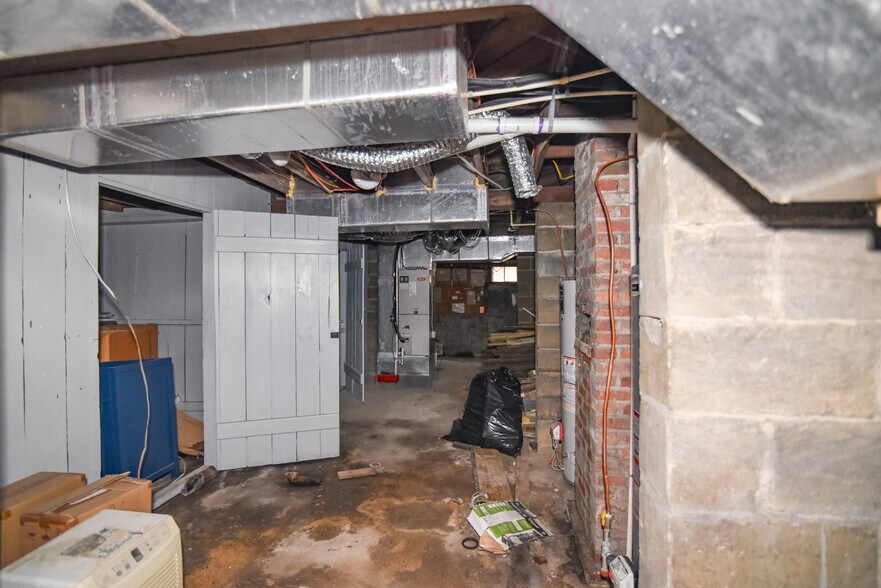 More Photos Of 104 Maple Ave, Chestertown Apartments For Sale