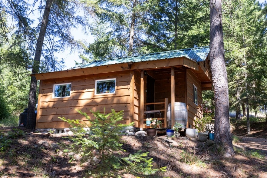 More Photos Of 82 Meadows Loop, Lyle Specialty For Sale