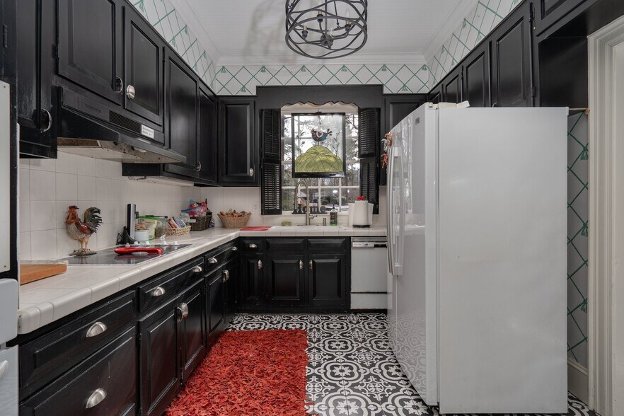 More Photos Of 2090 Eastern Ave, Nashville Office Residential For Sale