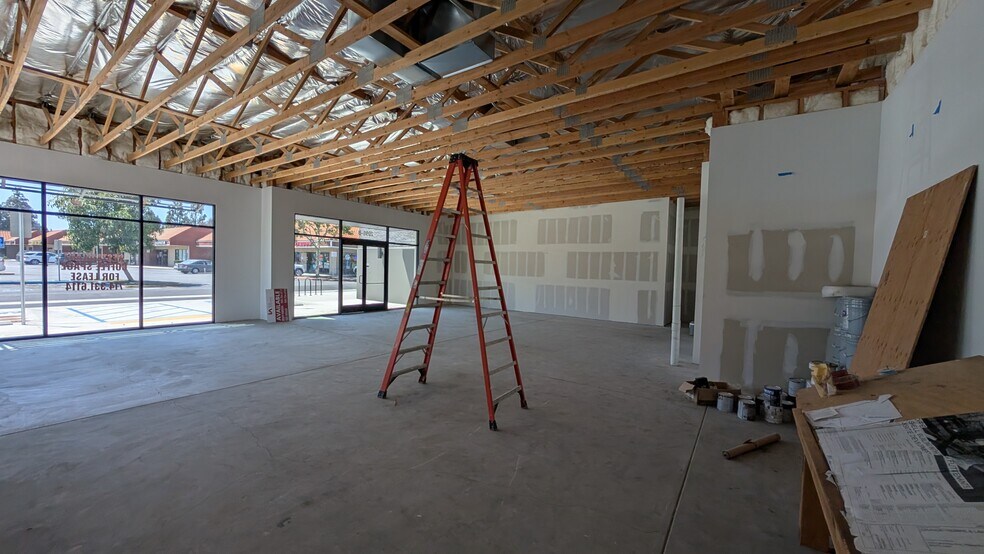 More Photos Of 2095 E Orangethorpe Ave, Placentia Fast Food For Lease
