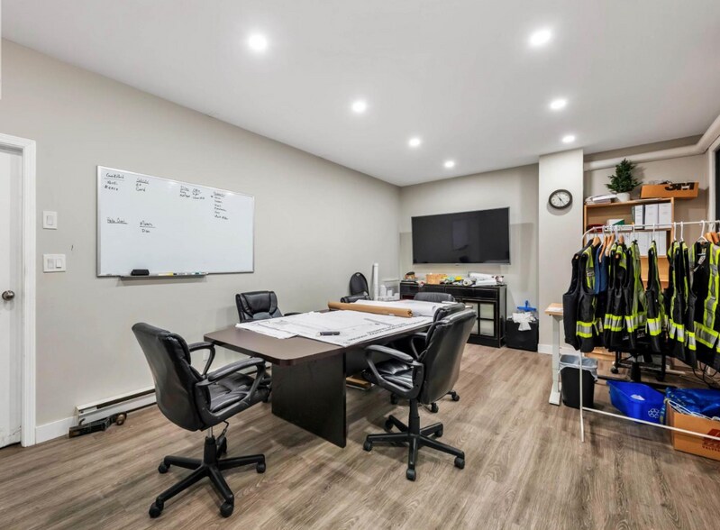 More Photos Of 7228 Progress Way, Delta Manufacturing For Sale