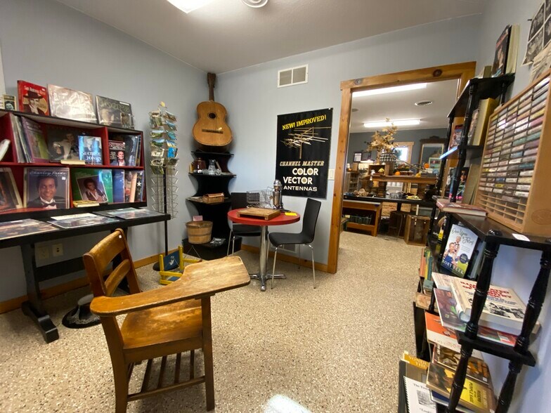 More Photos Of W2003 State Road 21, Berlin Daycare Center For Sale