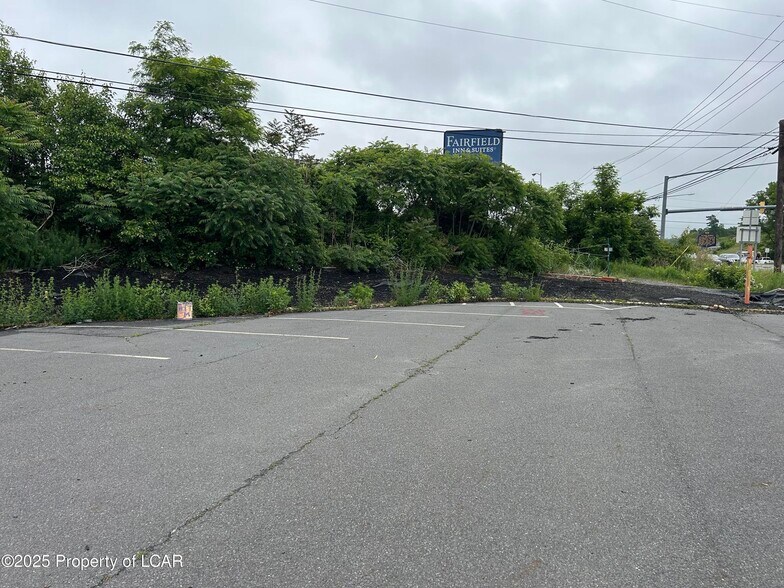 More Photos Of 800 Kidder St, Wilkes-Barre Storefront For Lease
