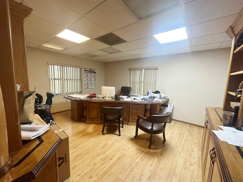 More Photos Of 10988 SW 94th Ct, Ocala Warehouse For Sale