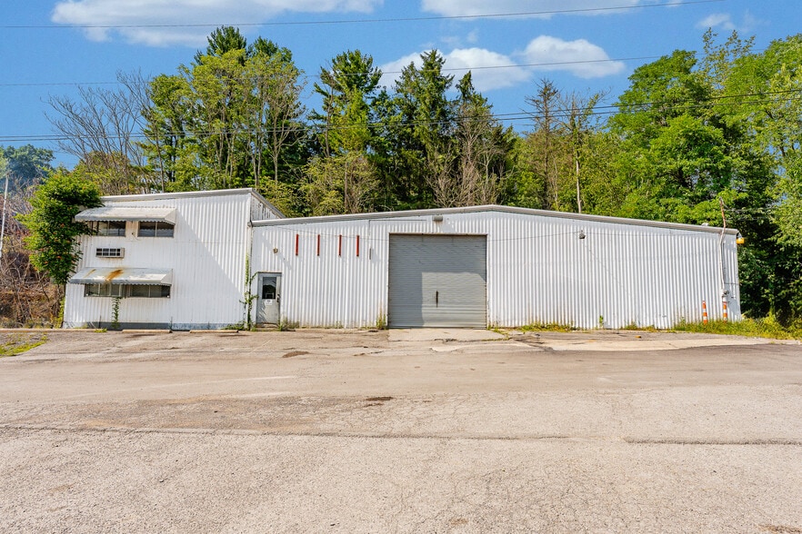 More Photos Of 25 Opal Dr, Fairmont Warehouse For Sale
