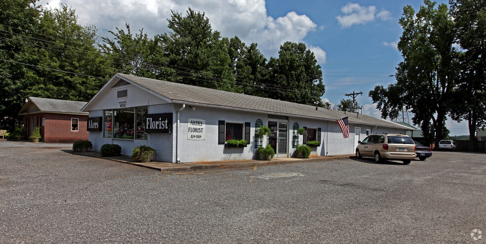 Primary Photo Of 4520 Wilkinson Blvd, Gastonia Freestanding For Sale