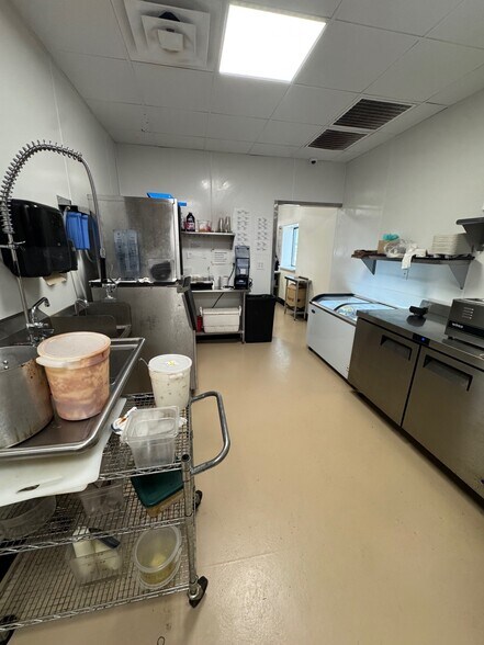 More Photos Of 13740 W State Highway 29, Liberty Hill Freestanding For Lease