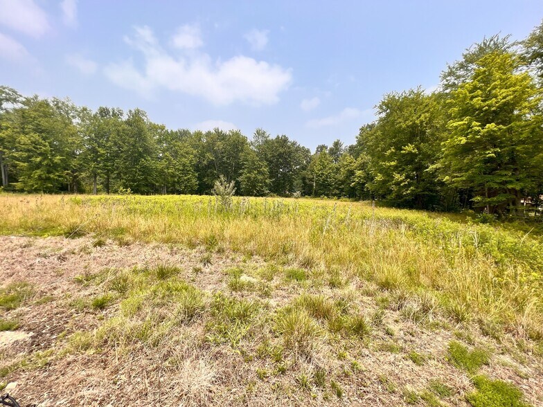 More Photos Of 2239 OH-125, Amelia Self Storage For Sale