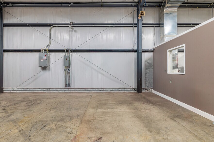 More Photos Of 8205 B and G Ct, Stokesdale Manufacturing For Lease