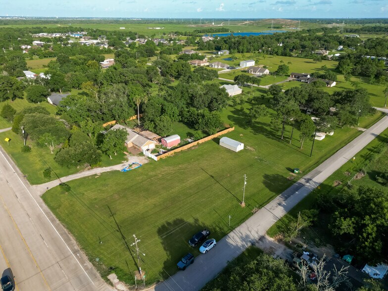 More Photos Of 11111 FM 1764 Rd, Santa Fe General Retail For Sale