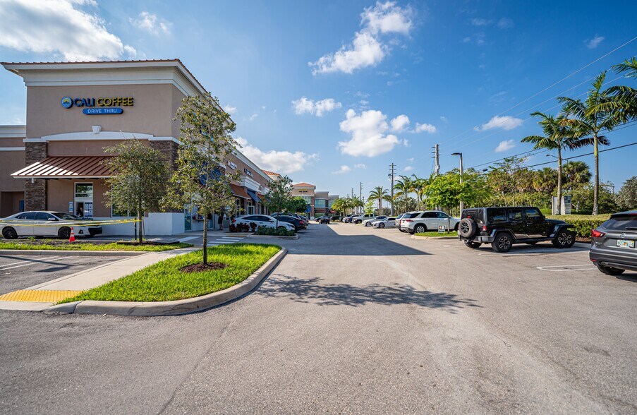More Photos Of 11050 Griffin Rd, Cooper City Freestanding For Lease