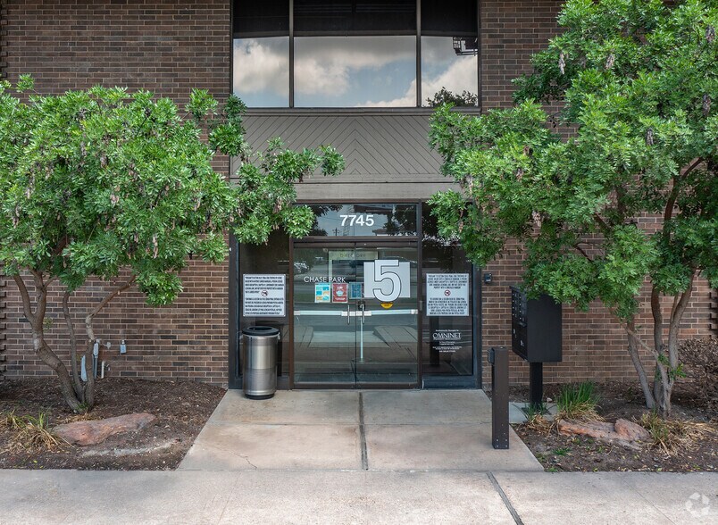 More Photos Of 7700 Chevy Chase Dr, Austin Unknown For Lease