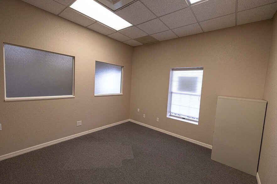 More Photos Of 5608 SE 113th St, Belleview Office For Lease