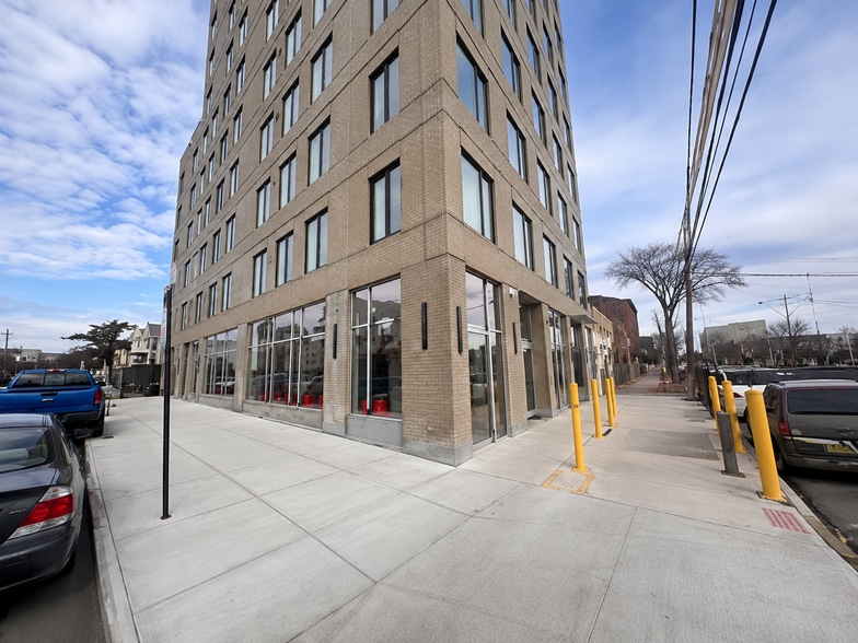 Primary Photo Of 3051 Atlantic Ave, Brooklyn Apartments For Lease