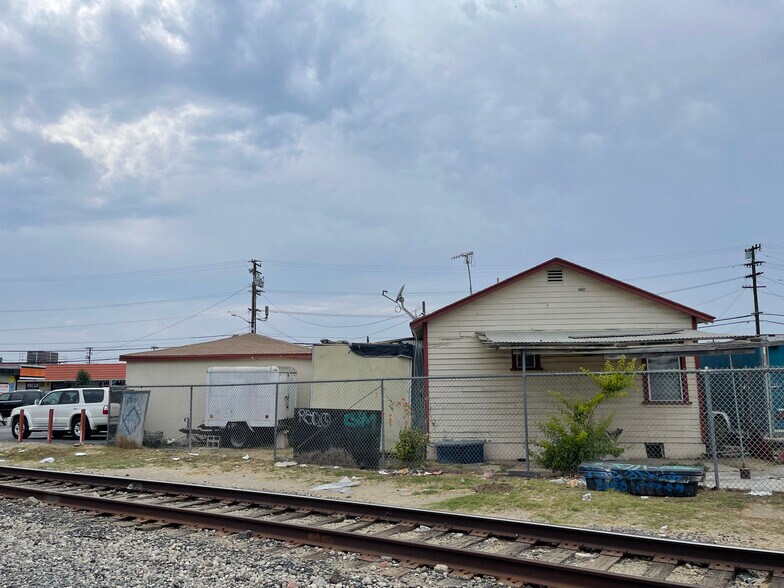 More Photos Of 16616-16622 S Normandie Ave, Gardena General Retail For Sale