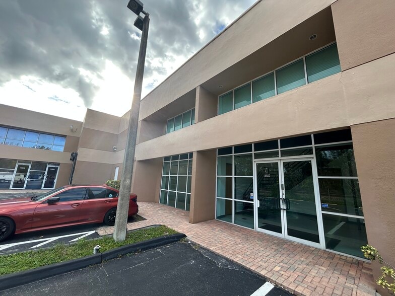 More Photos Of 20101-20161 NE 16th Pl, Miami Loft Creative Space For Sale