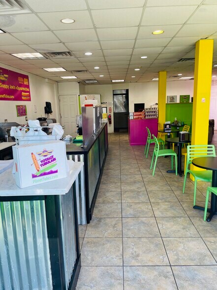 More Photos Of 78-88 Bayville Ave, Bayville Storefront Retail Residential For Lease