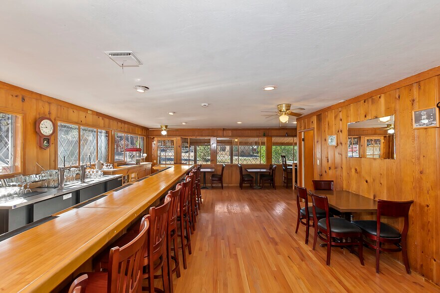 More Photos Of 39167 Rim of the world Dr, Fawnskin Restaurant For Sale