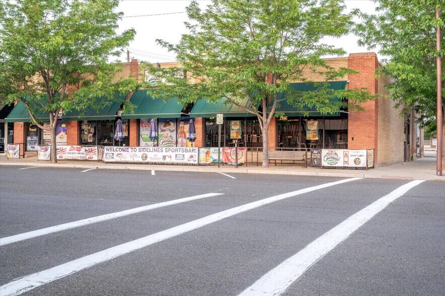 More Photos Of 430 N 1st St, Montrose General Retail For Sale