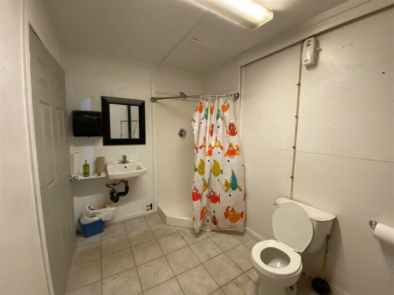 More Photos Of 12211-12219 66 St NW, Edmonton Light Manufacturing For Sale