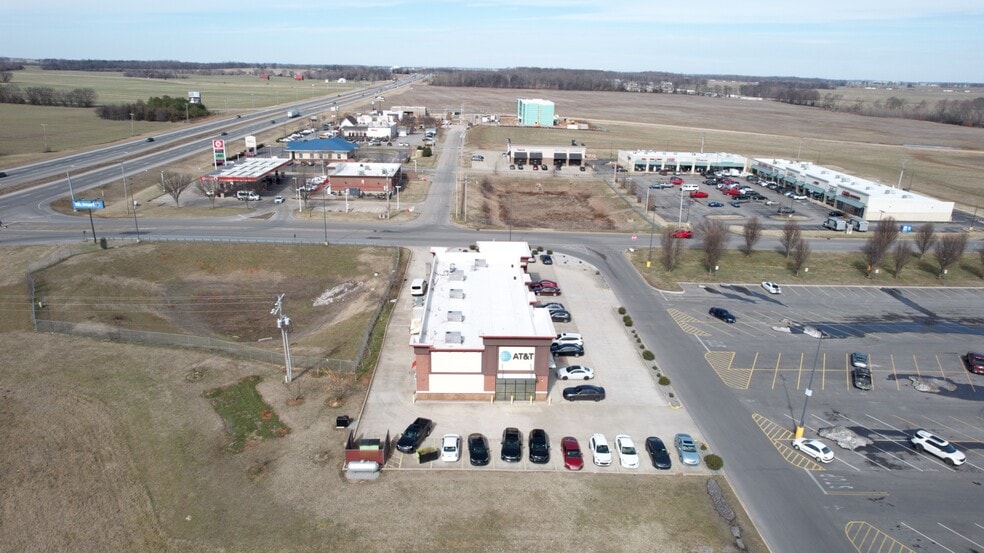 More Photos Of 206 Claire Ave, Oak Grove General Retail For Lease