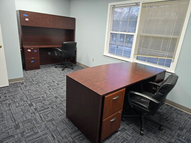 More Photos Of 147 Union Ave, Middlesex Office For Lease