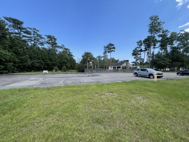 More Photos Of 225 Valencia Ct, Wilmington Land For Sale