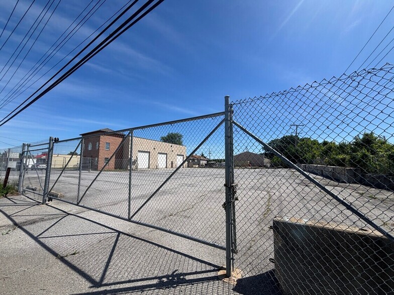 More Photos Of 4214 North Point Blvd SE, Dundalk Warehouse For Lease