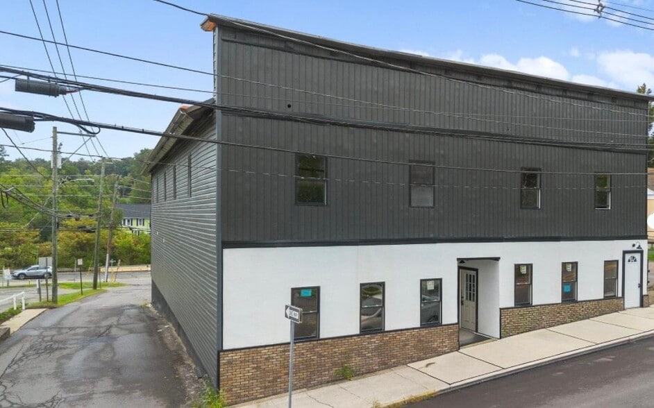 More Photos Of 42-44 Main St, Dallas Storefront Retail Residential For Sale