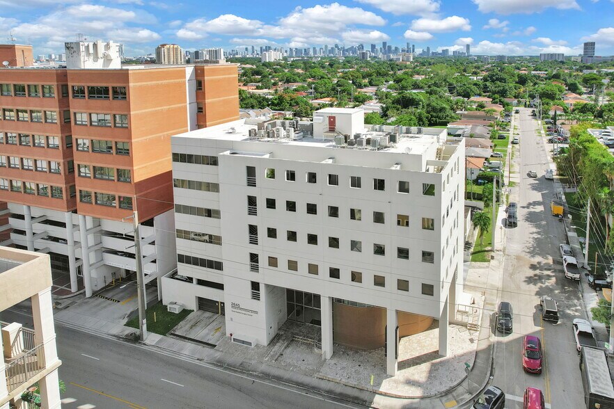 More Photos Of 2645 SW 37th Ave, Miami Medical For Sale