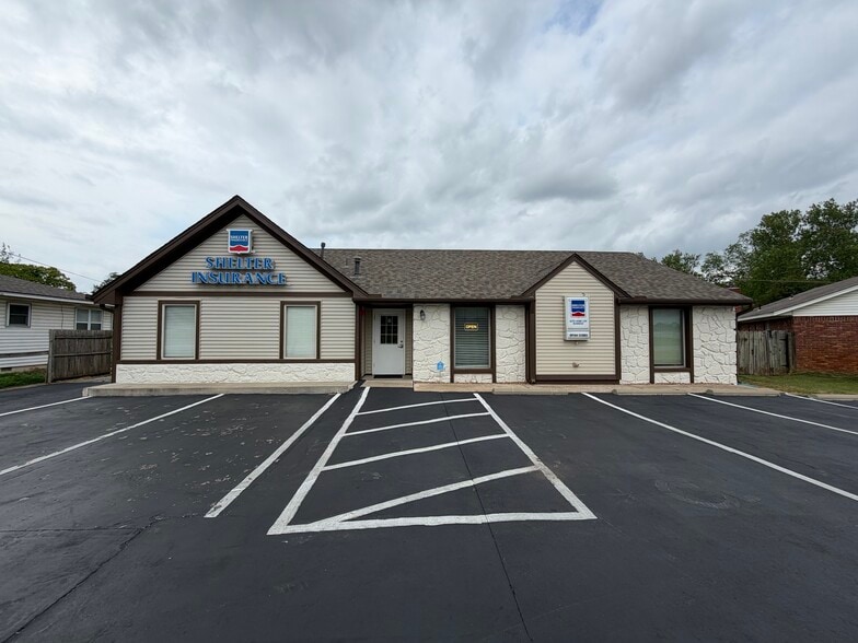 Primary Photo Of 1217 W Main St, Jenks Office For Lease