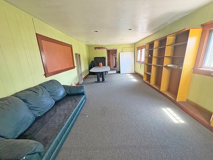 More Photos Of 206 S Saint Louis St, Los Angeles Religious Facility For Sale