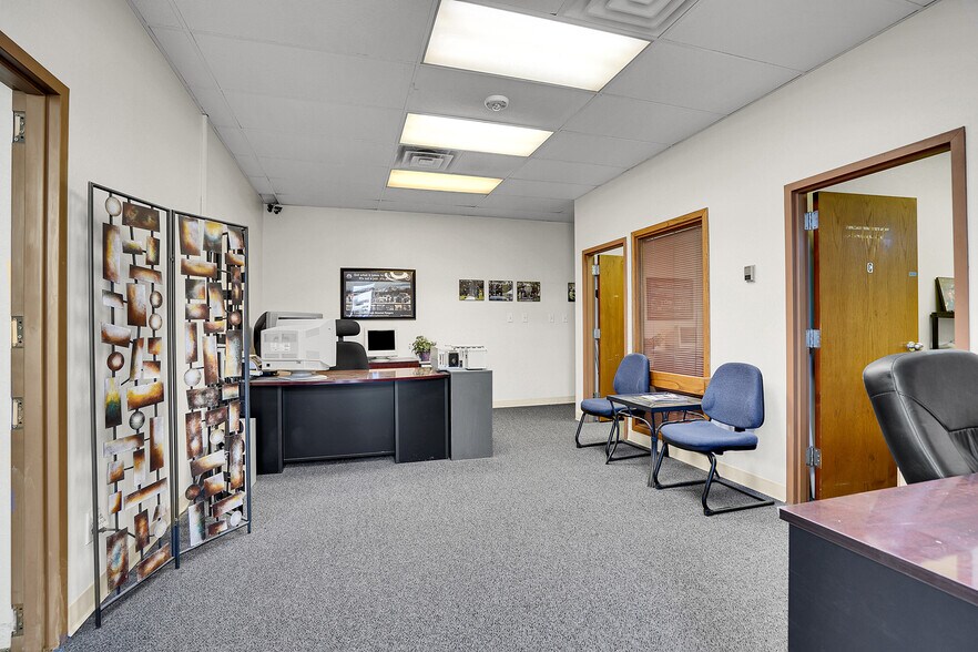 More Photos Of 330 Park Ave, Fort Lupton Office For Lease