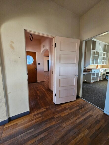 More Photos Of 1431 W Thatcher Blvd, Safford General Retail For Sale