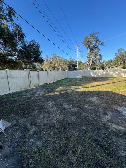 More Photos Of 12401 US Highway 301, Dade City Bar For Sale