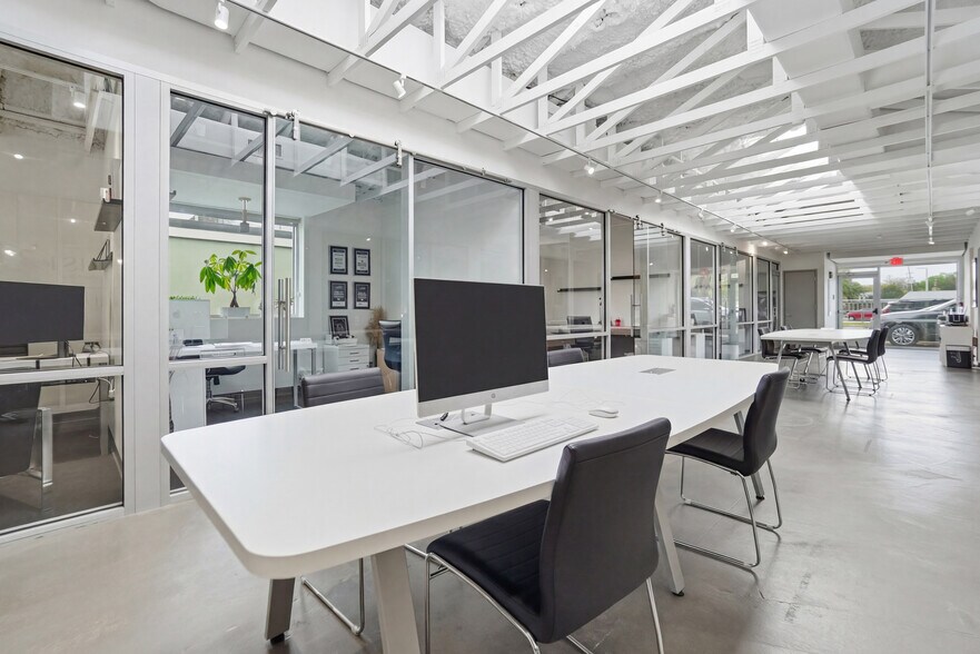 More Photos Of 1611 Atlantic Blvd, Jacksonville Storefront Retail Office For Sale