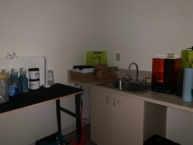 More Photos Of 35801-36091 US Hwy 19 N, Palm Harbor Freestanding For Lease