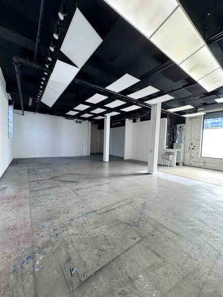 More Photos Of 486 Hart St, Brooklyn General Retail For Lease